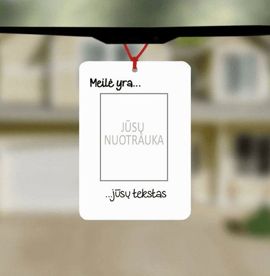 Kvapukas su nuotrauka ir tekstu LOVE IS