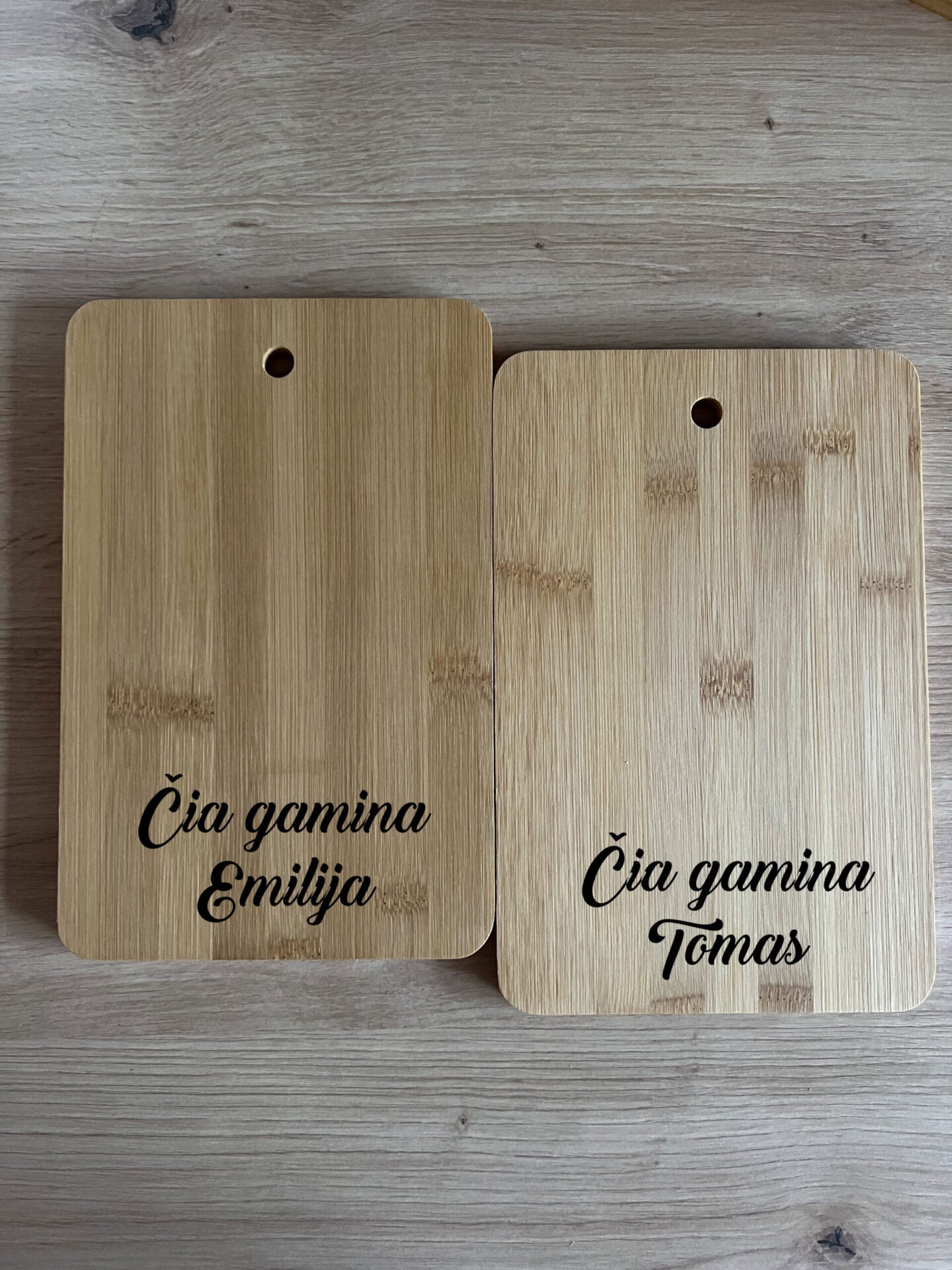 Pjaustymo lentelių rinkinys su vardu